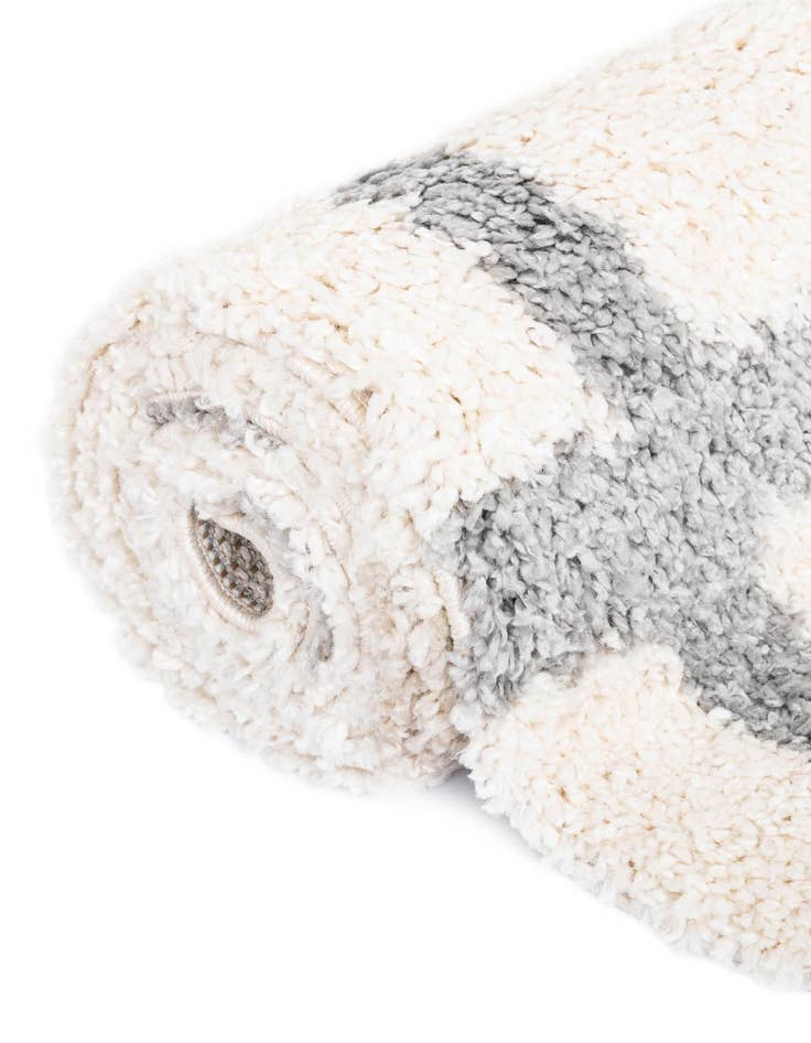 Detail image of 2' 7 x 8' 2 Athena Shag Runner Rug