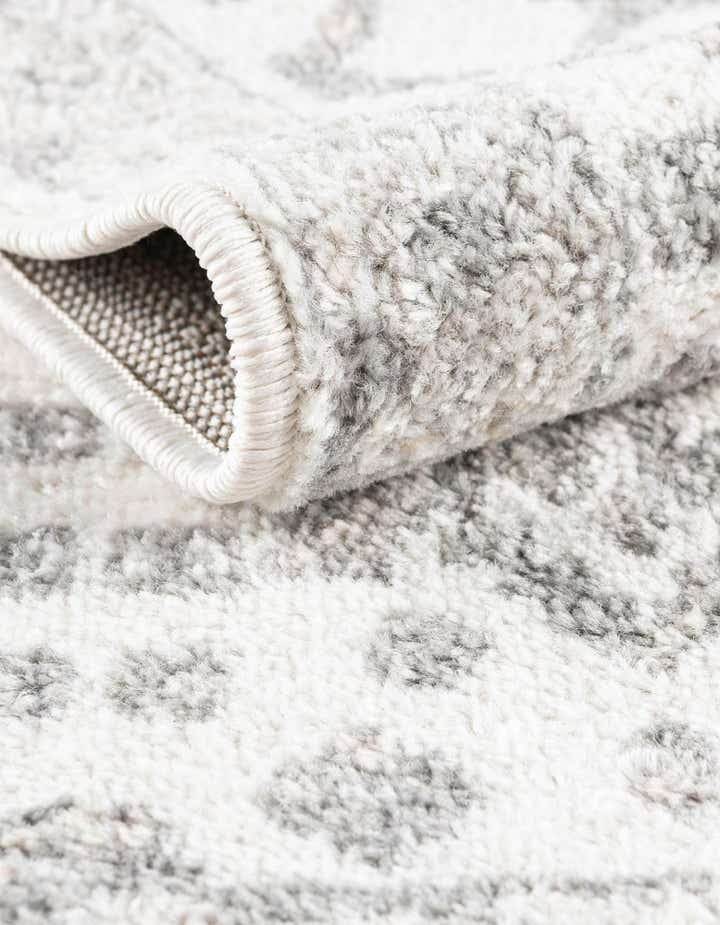 2' x 6' Aurelia Runner Rug