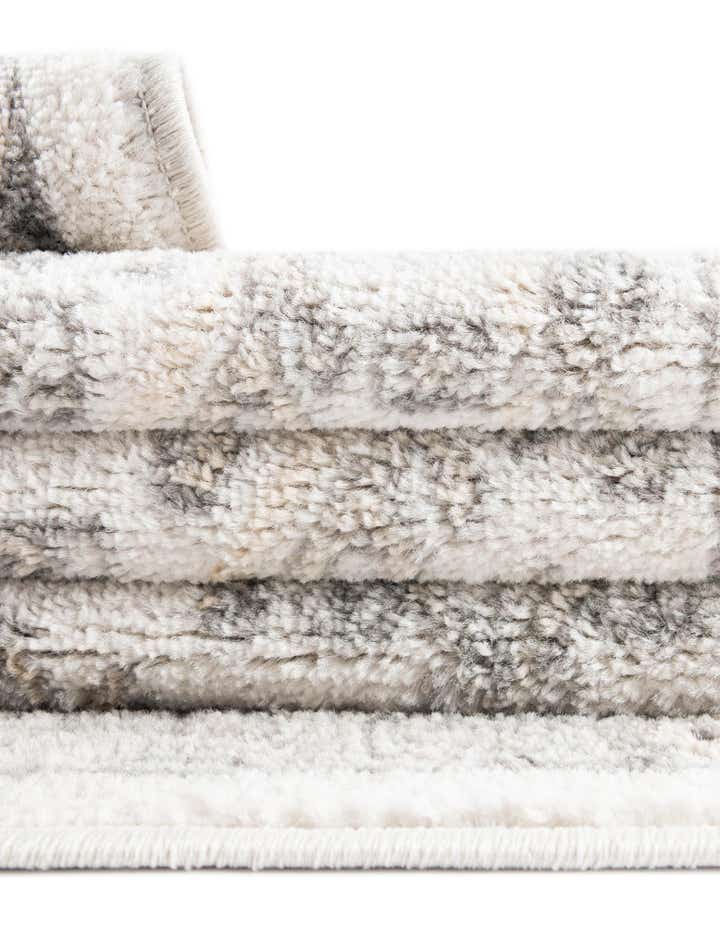 2' x 6' Aurelia Runner Rug
