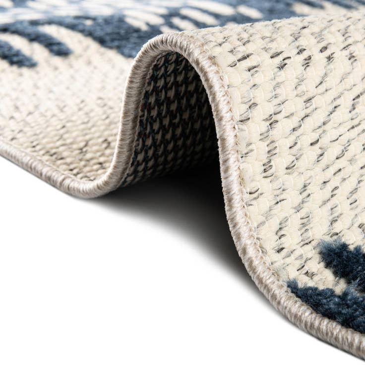 Detail image of 2' x 10' Easy-Clean Belize Indoor / Outdoor Runner Rug