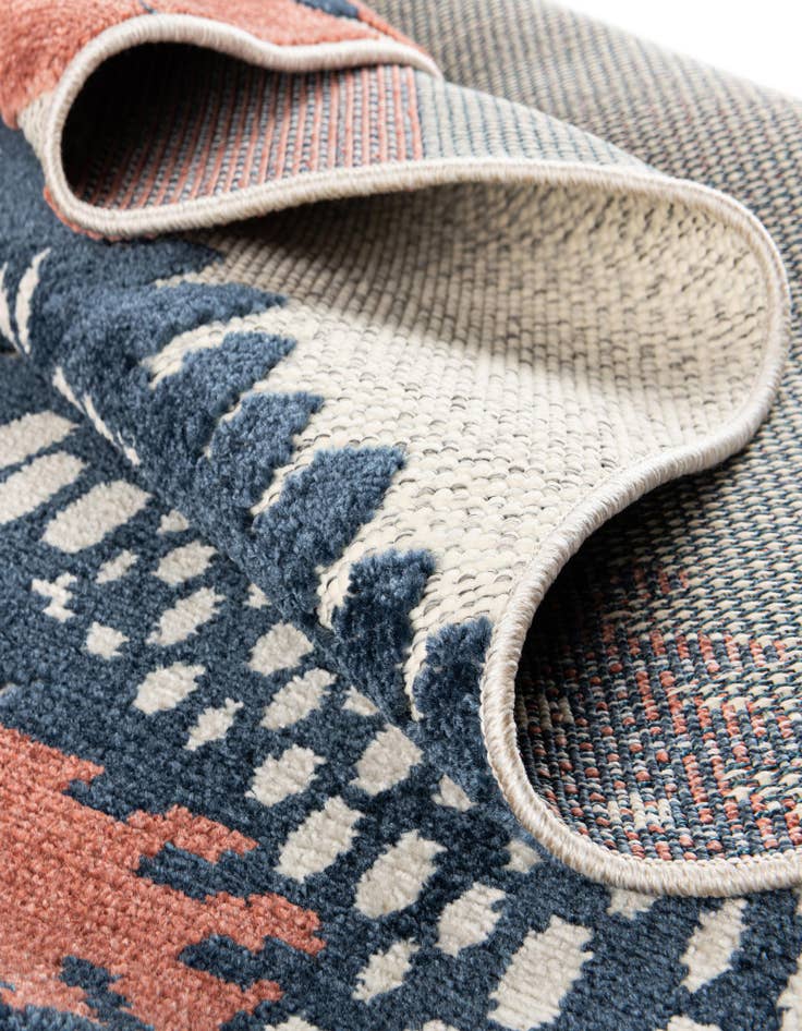 Detail image of 2' x 8'  Washable Belize Indoor / Outdoor Runner Rug