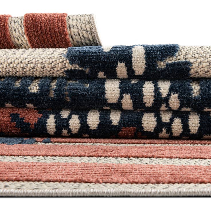 Detail image of 2' x 8' Easy-Clean Belize Indoor / Outdoor Runner Rug