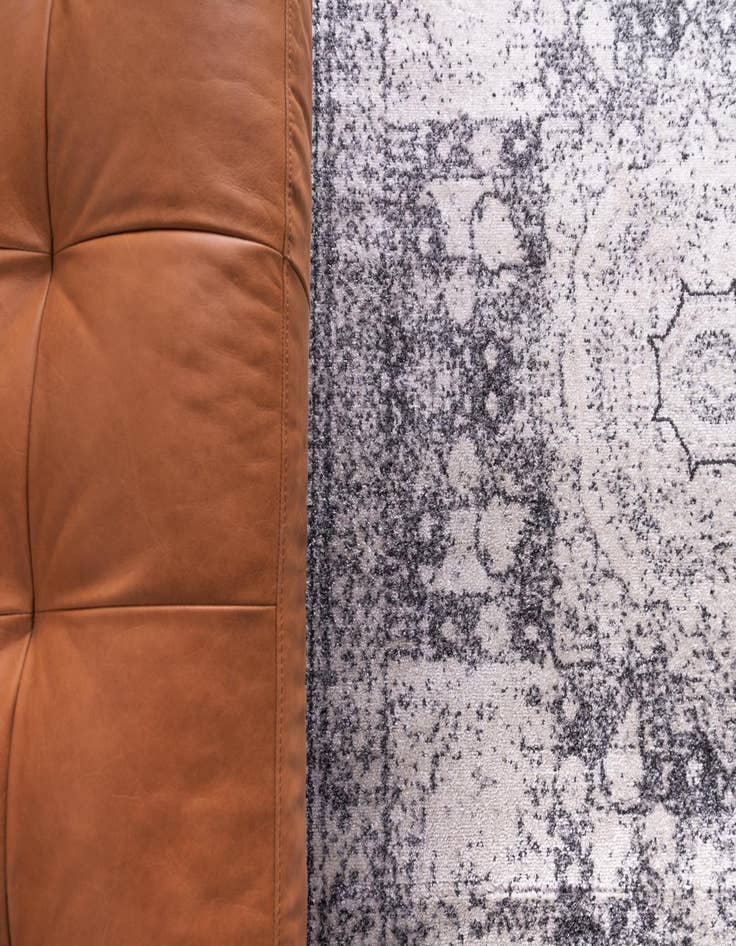 Detail image of 2' x 6' 9 Bexley Runner Rug