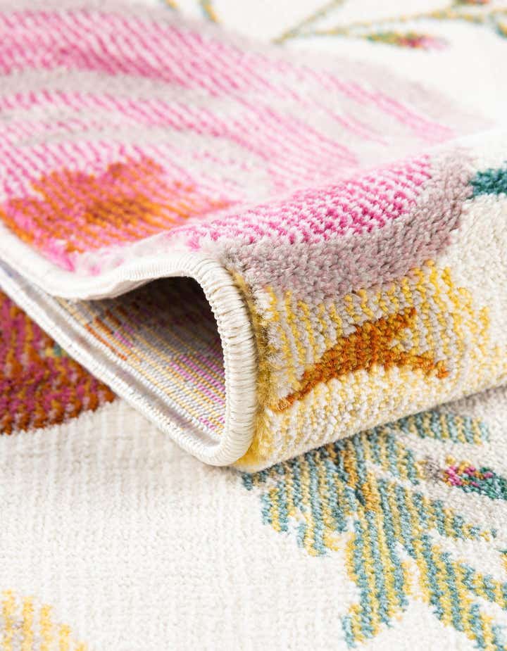 2' 7 x 19' 8 Blossom Runner Rug