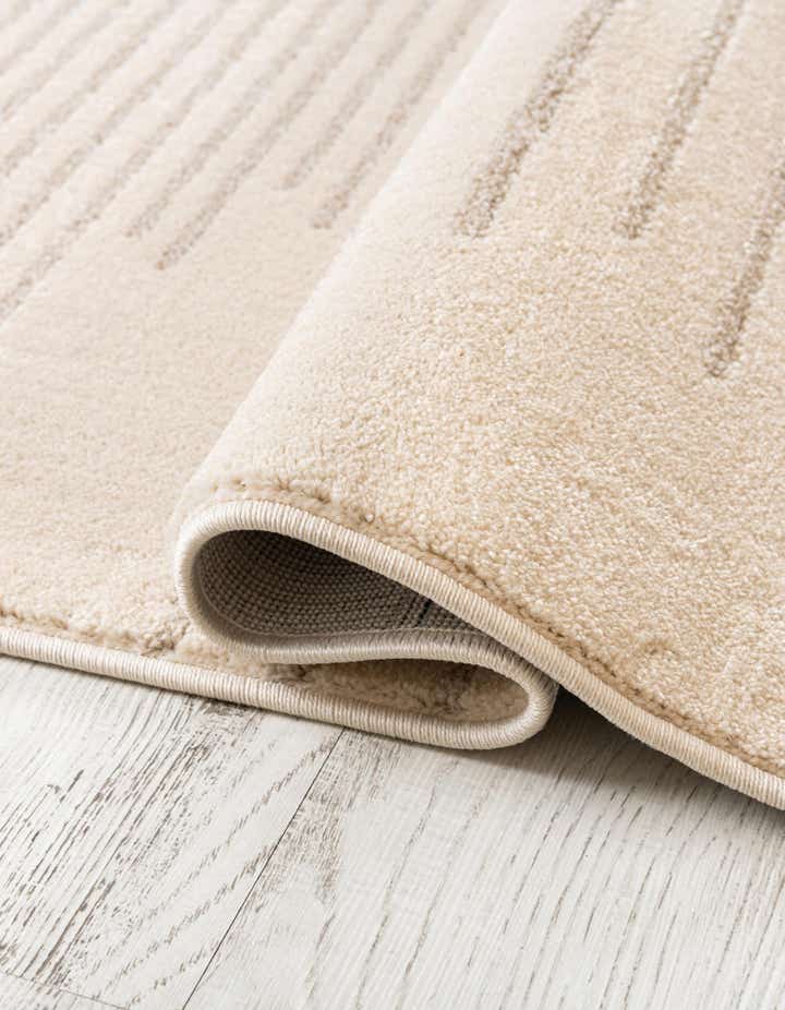 2' x 6' Contour Runner Rug