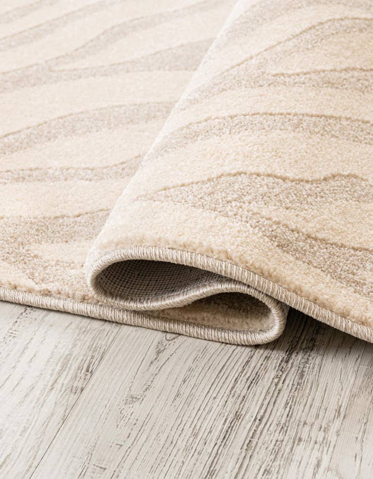 Detail image of 2' x 8' Contour Runner Rug
