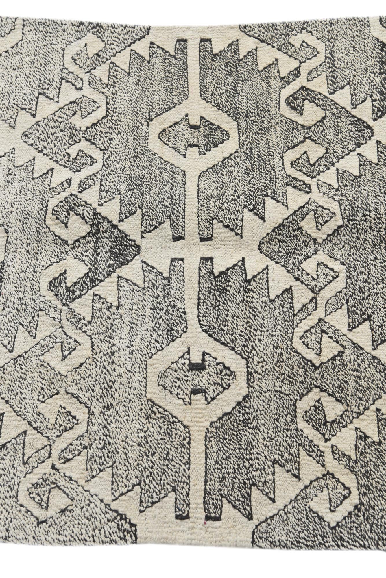 2' 6 x 8' 2 Hand Woven Darya Wool Runner Rug