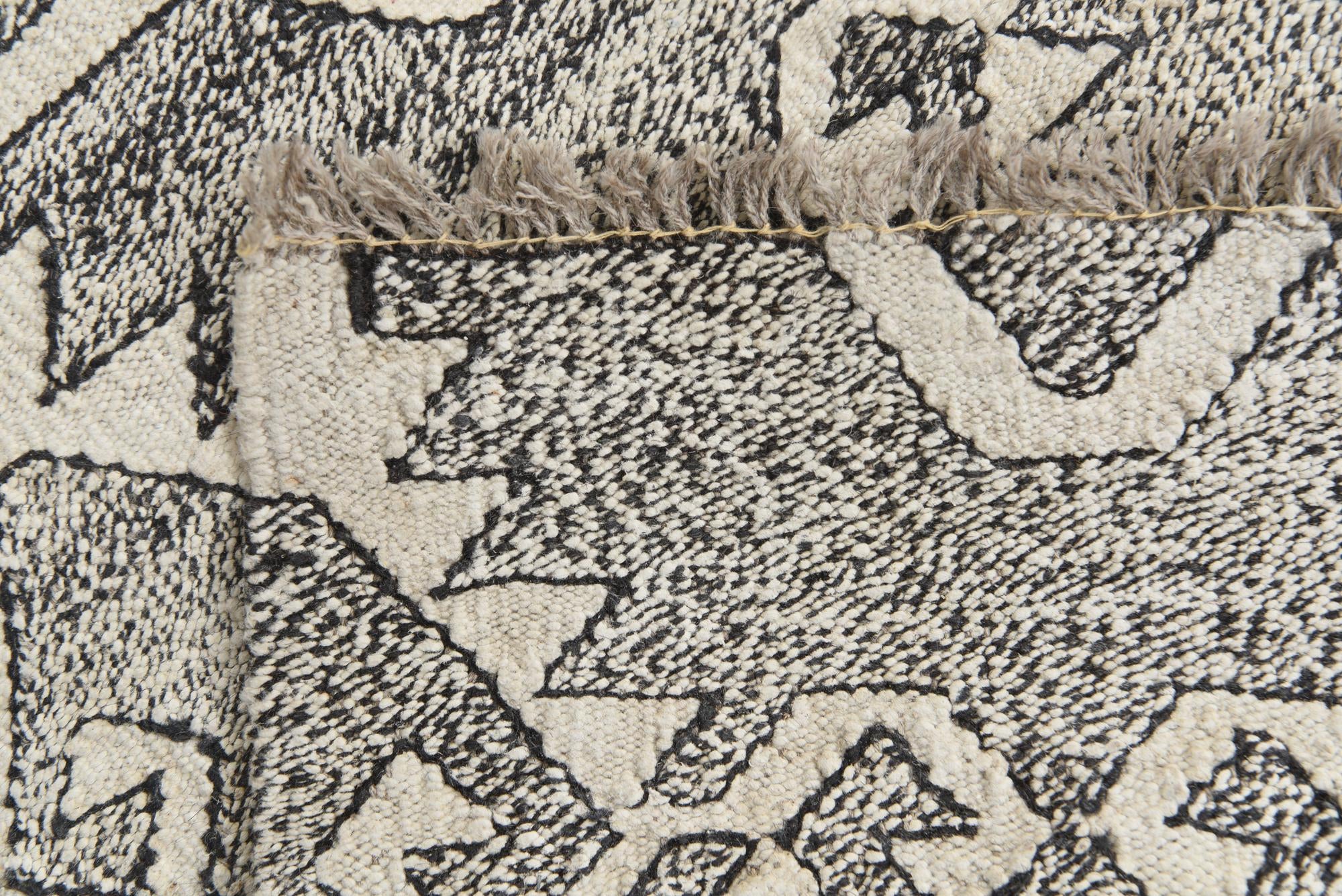 2' 6 x 8' 2 Hand Woven Darya Wool Runner Rug