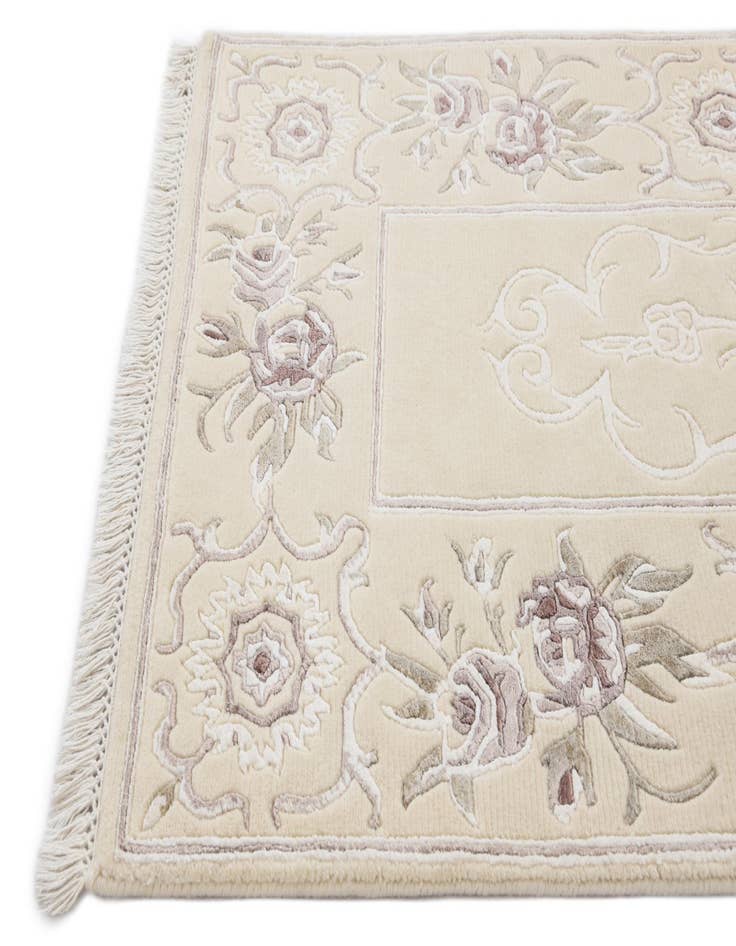 Detail image of 2' 7 x 9' 7  Hand Knotted Darya Wool Runner Rug