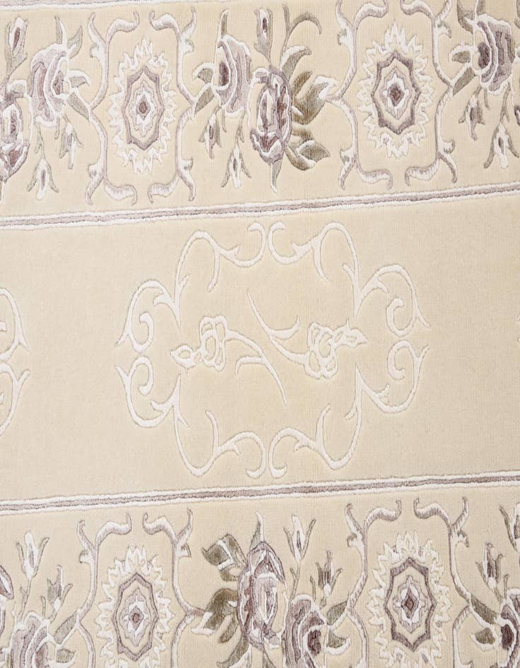 Detail image of 2' 7 x 9' 7  Hand Knotted Darya Wool Runner Rug