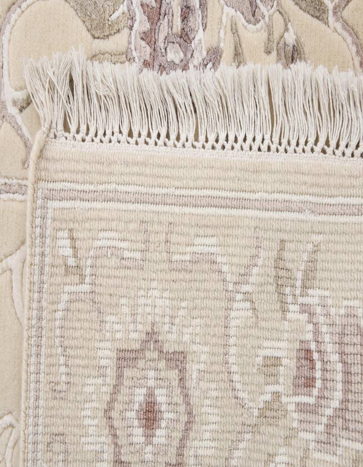Detail image of 2' 7 x 9' 7  Hand Knotted Darya Wool Runner Rug
