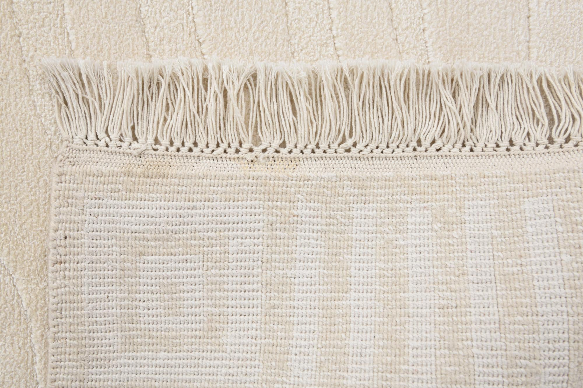 2' 9 x 10' Hand Knotted Darya Wool Runner Rug