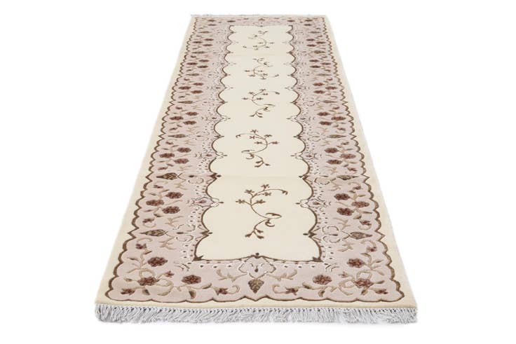 Detail image of 2' 9 x 9' 9 Hand Knotted Darya Wool Runner Rug
