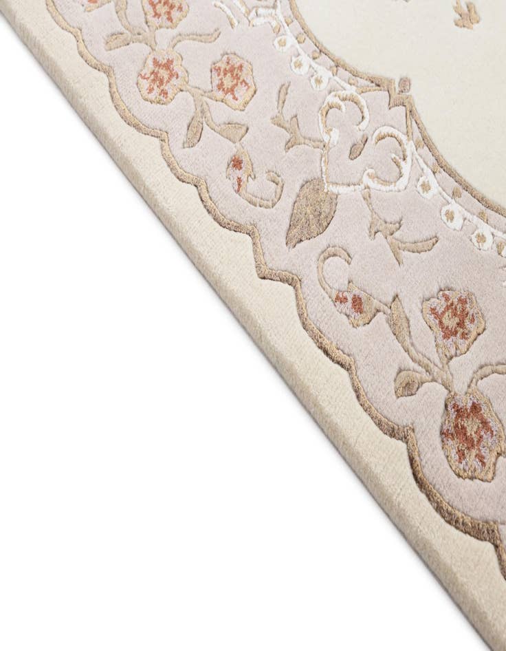 Detail image of 2' 9 x 9' 9  Hand Knotted Darya Wool Runner Rug