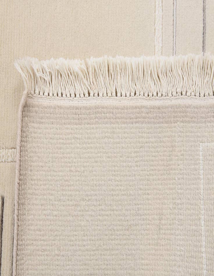 Detail image of 2' 7 x 9' 7  Hand Knotted Darya Wool Runner Rug