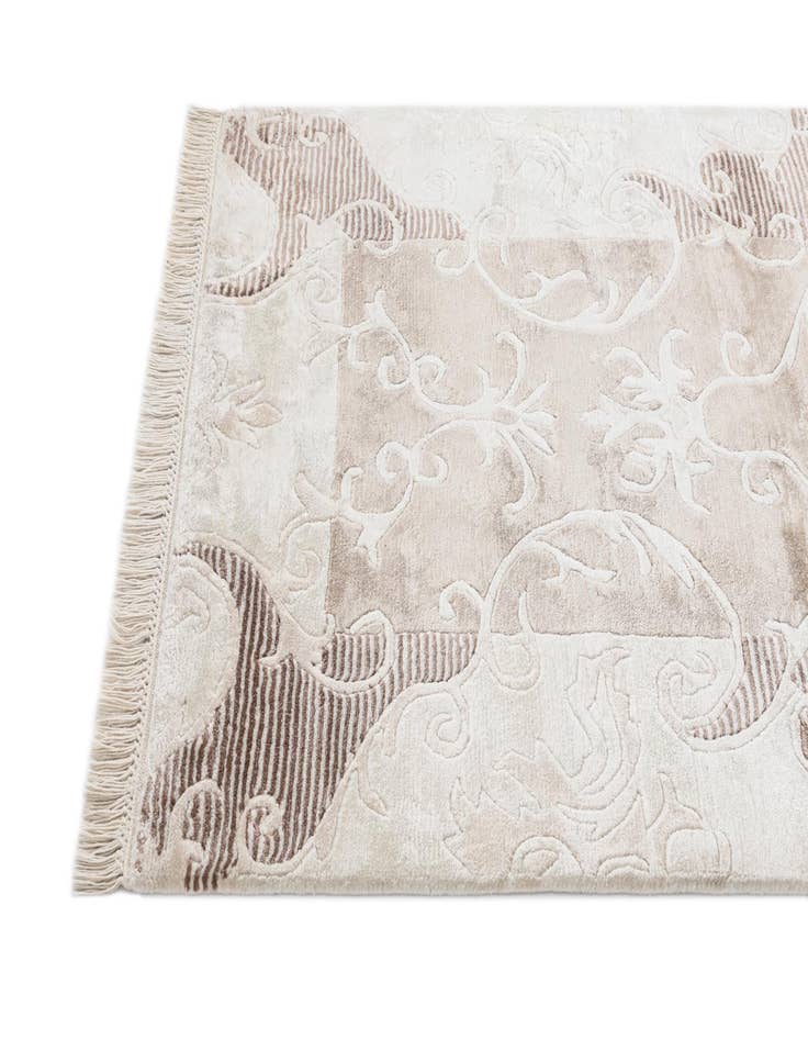 Detail image of 2' 9 x 9' 4  Hand Knotted Darya Wool Runner Rug