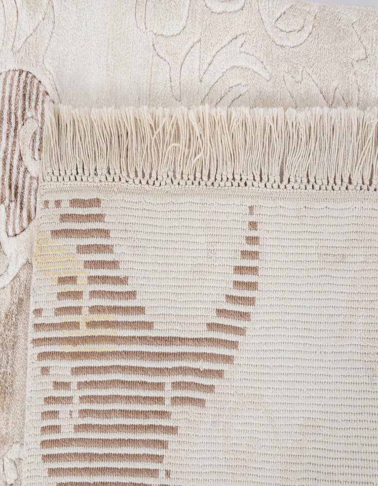 Detail image of 2' 9 x 9' 4  Hand Knotted Darya Wool Runner Rug