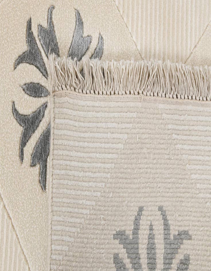 Detail image of 2' 8 x 13' 7  Hand Knotted Darya Wool Runner Rug