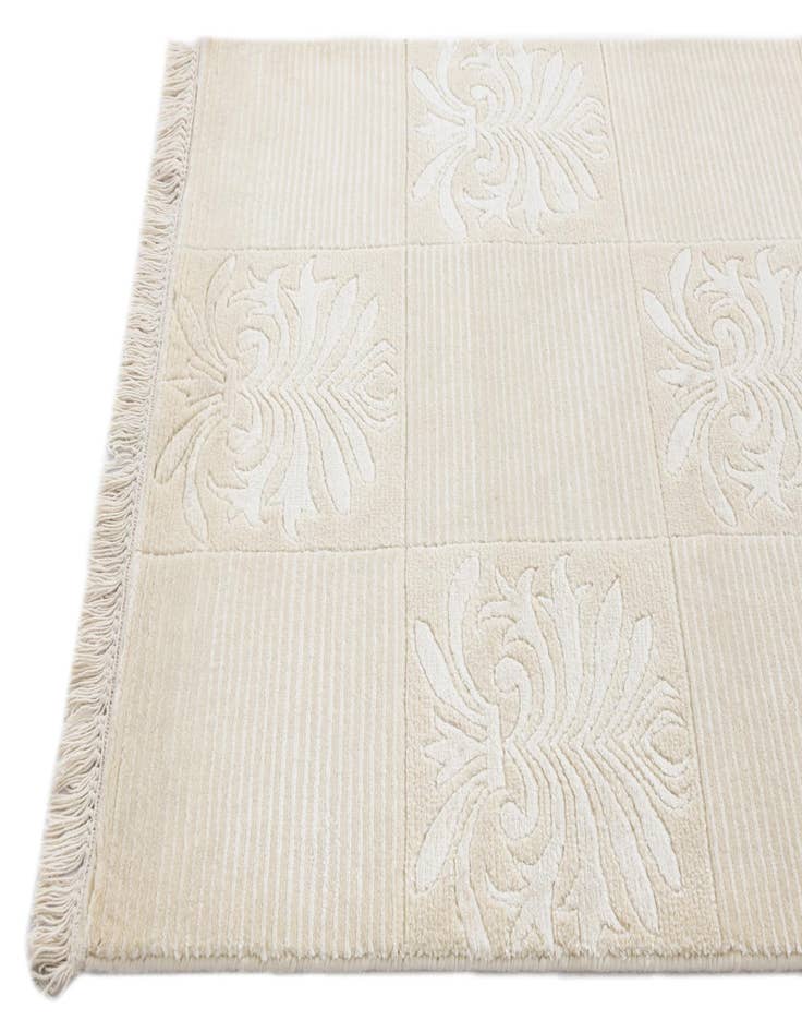 Detail image of 2' 7 x 13'  Hand Knotted Darya Wool Runner Rug