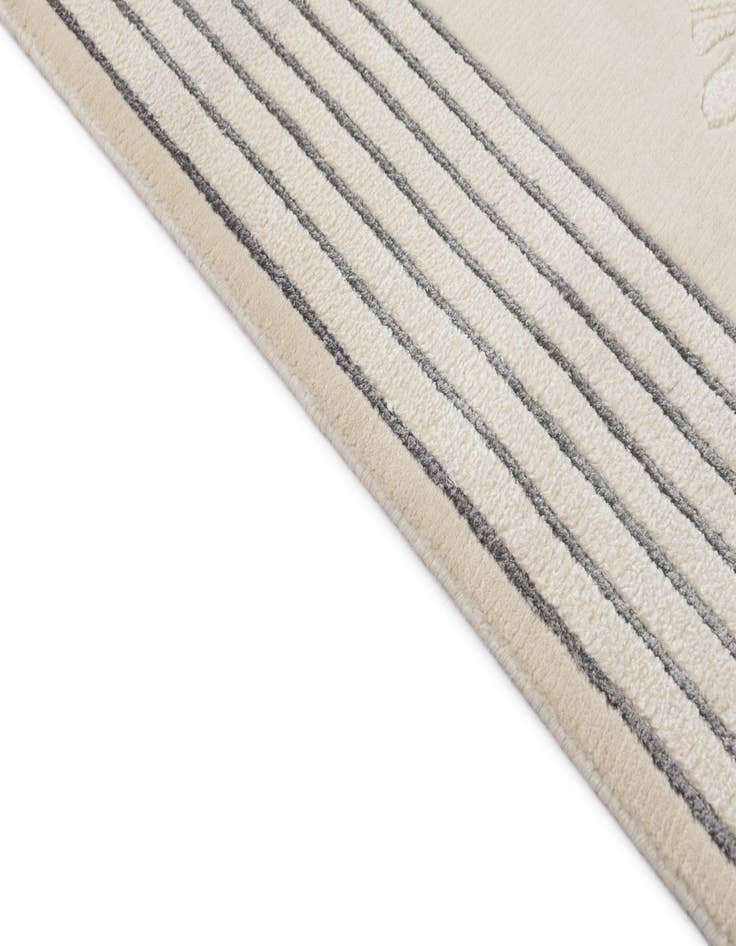 Detail image of 2' 7 x 12' 10  Hand Knotted Darya Wool Runner Rug