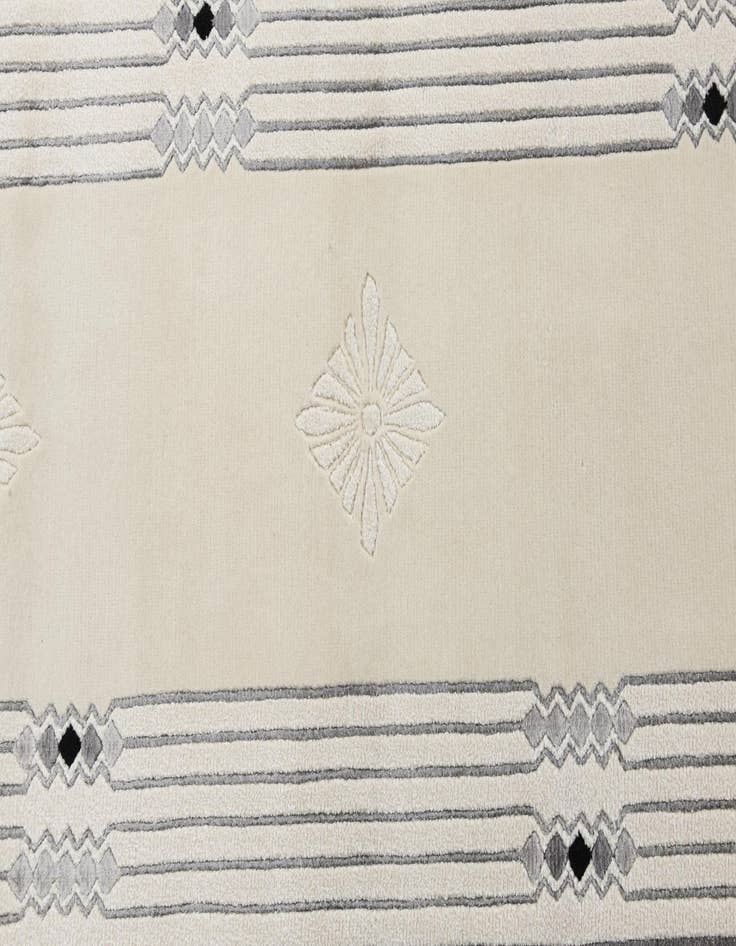 Detail image of 2' 7 x 12' 10  Hand Knotted Darya Wool Runner Rug