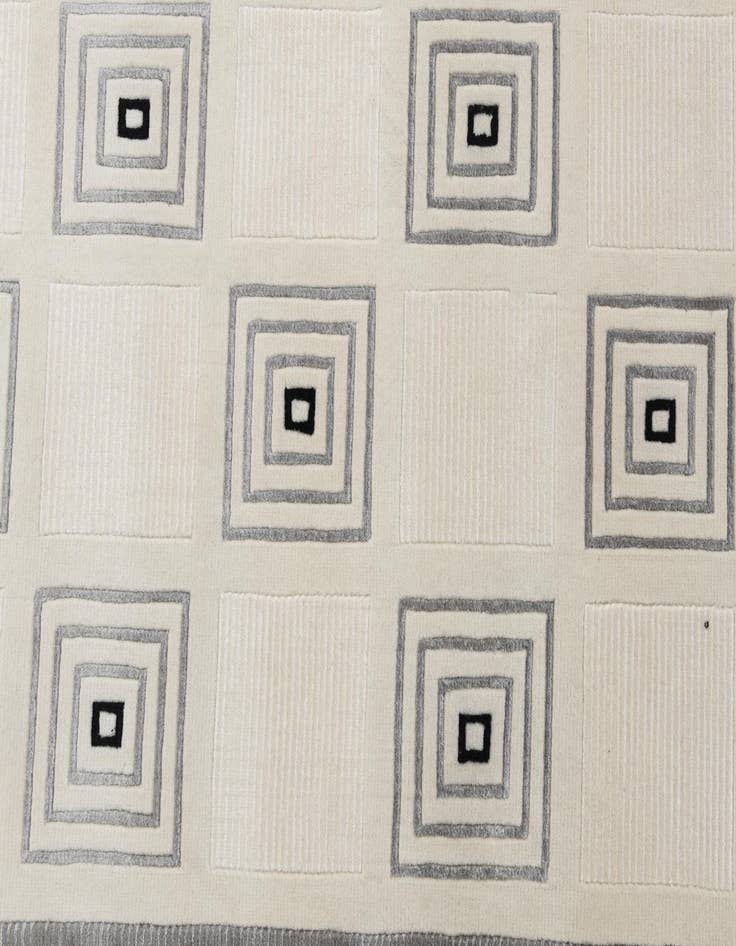 Detail image of 2' 7 x 13' 1  Hand Knotted Darya Wool Runner Rug