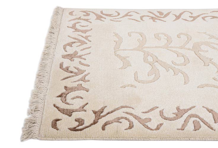 Detail image of 2' 7 x 13' Hand Knotted Darya Wool Runner Rug
