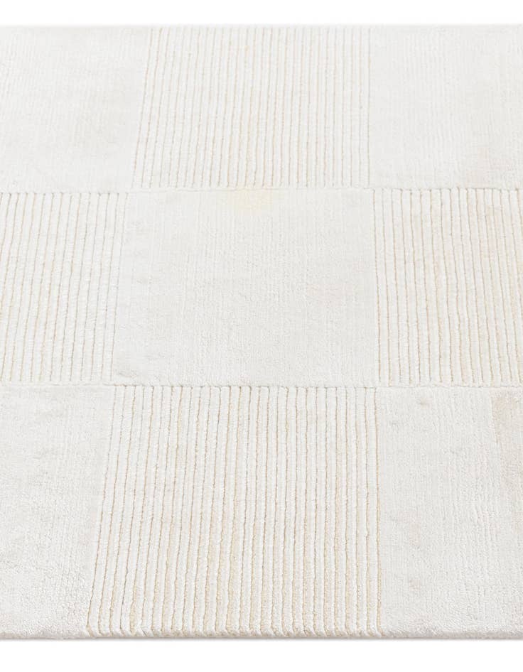 Detail image of 2' 8 x 9' 9  Hand Knotted Darya Wool Runner Rug