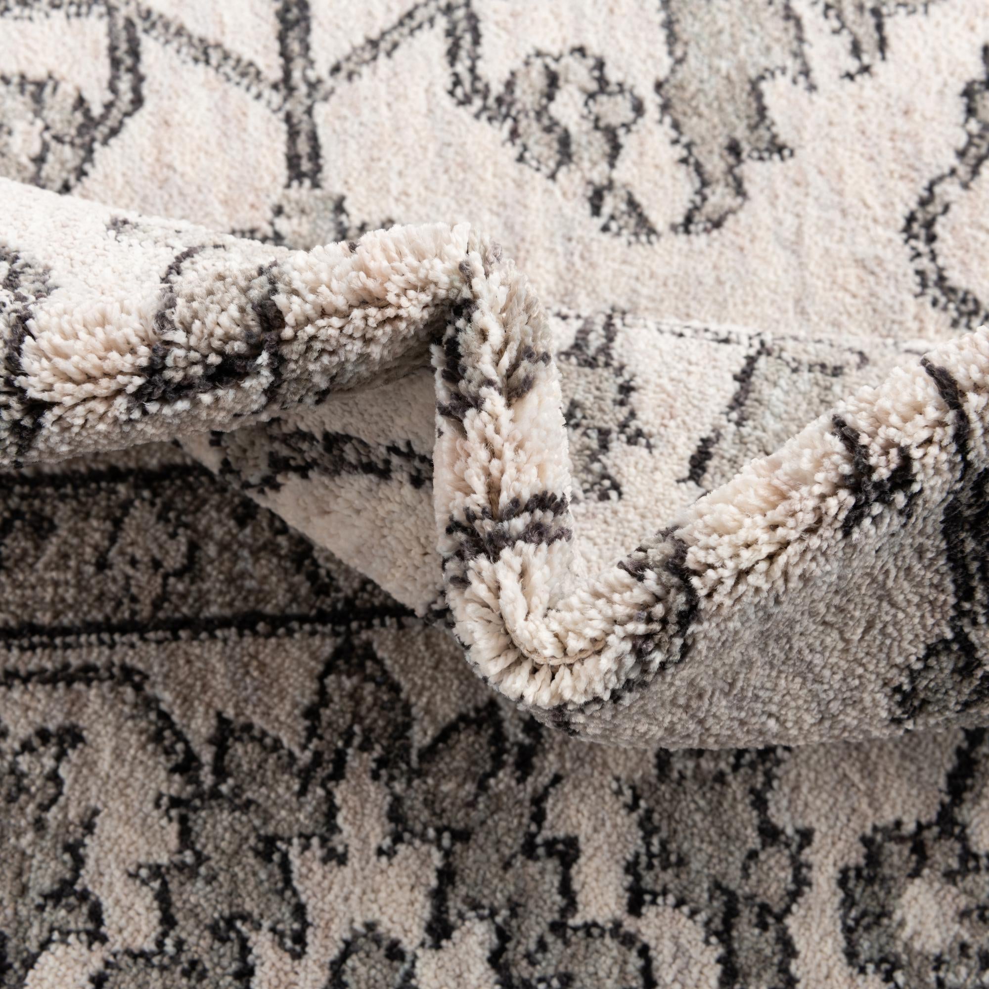 2' x 6' Eco Traditional Runner Rug