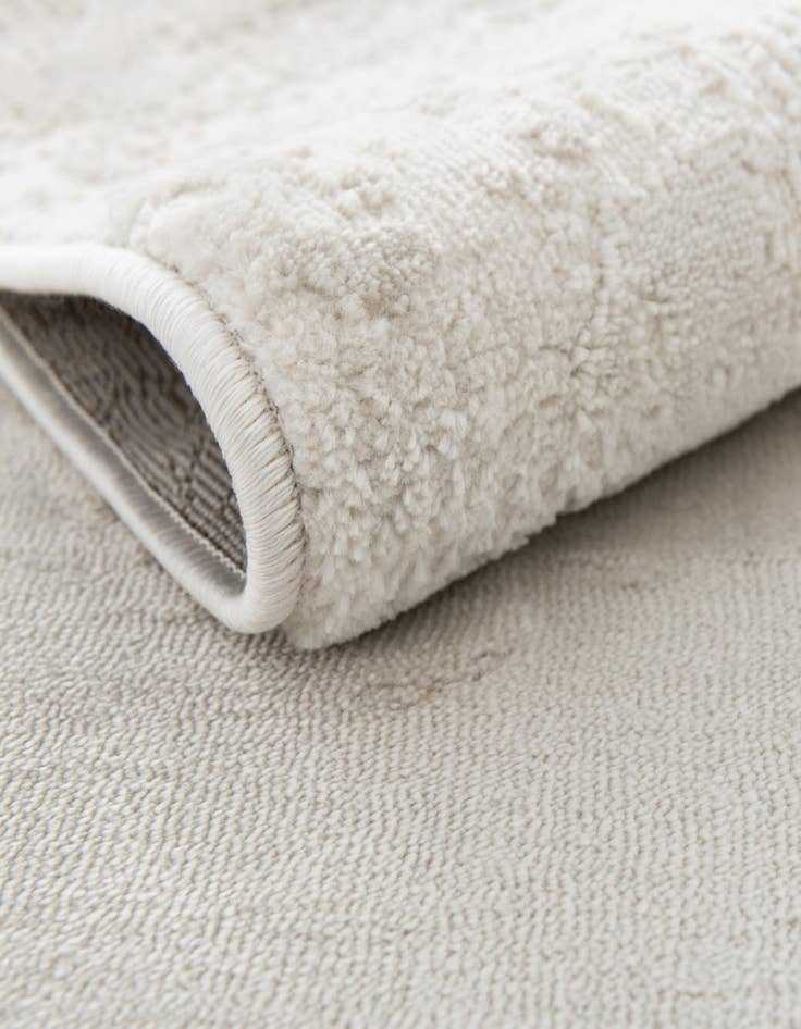 Detail image of 2' x 8' Finsbury Runner Rug