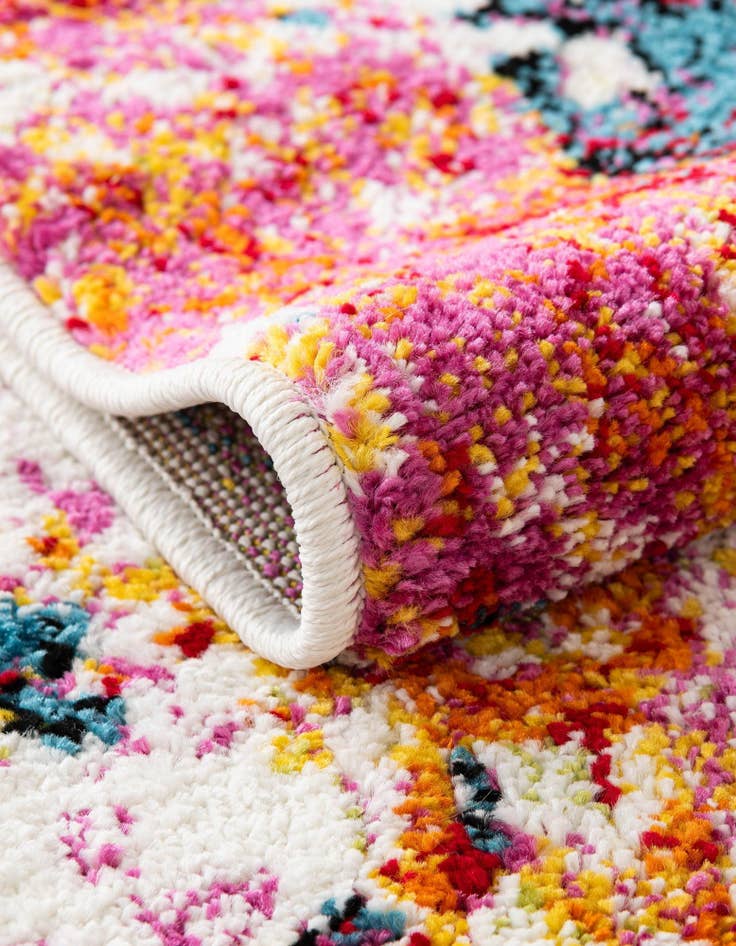 Detail image of 2' x 6' Florence Runner Rug