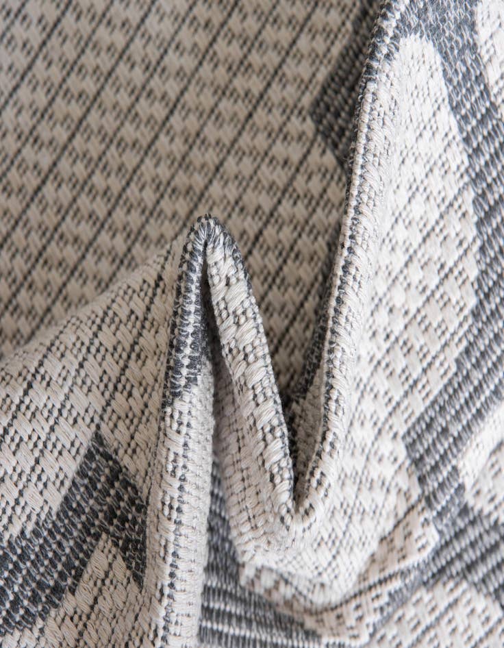 Detail image of 2' x 6' Georgia Runner Rug