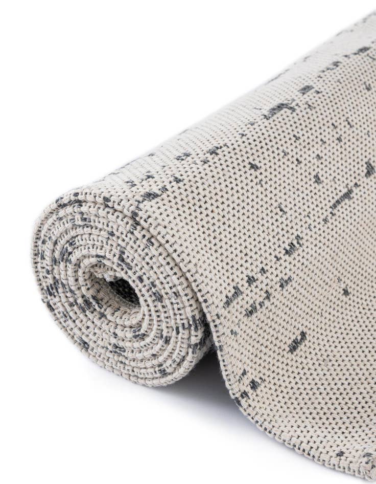 Detail image of 2' x 6' Georgia Runner Rug