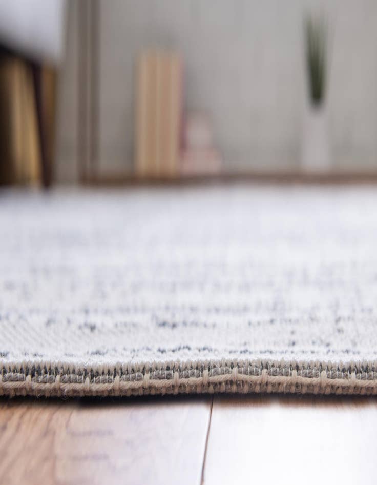 Detail image of 2' x 6' Georgia Runner Rug