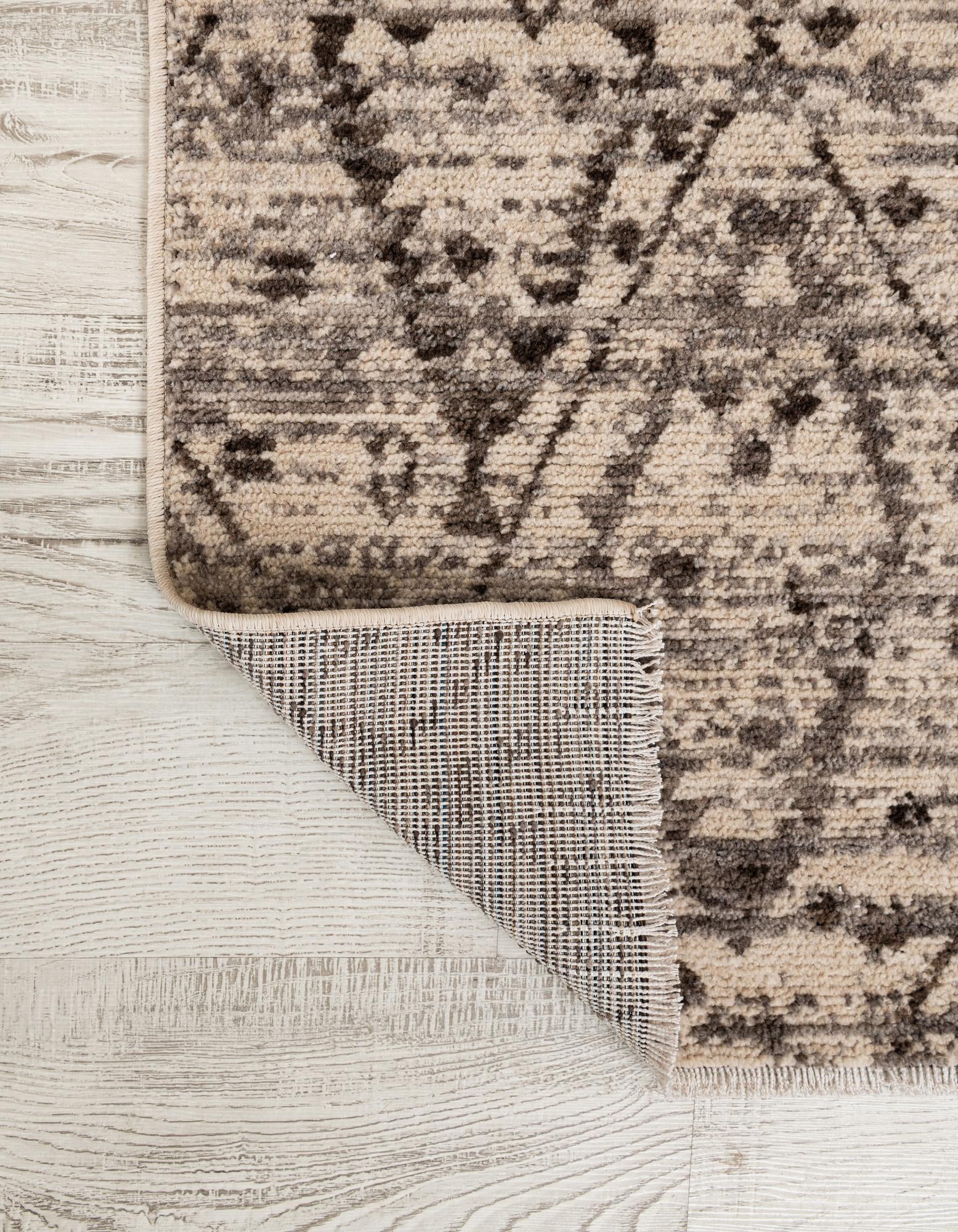 2' x 6' 3 Grand Tradition Runner Rug