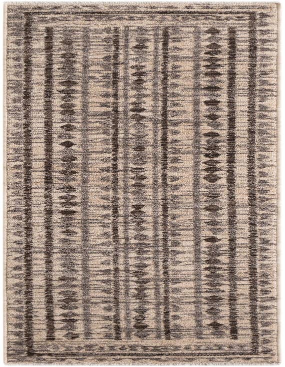 Detail image of 2' x 7' 7 Grand Tradition Runner Rug
