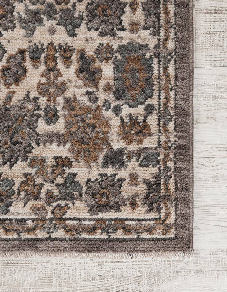 Detail image of 2' x 7' 7 Grand Tradition Runner Rug