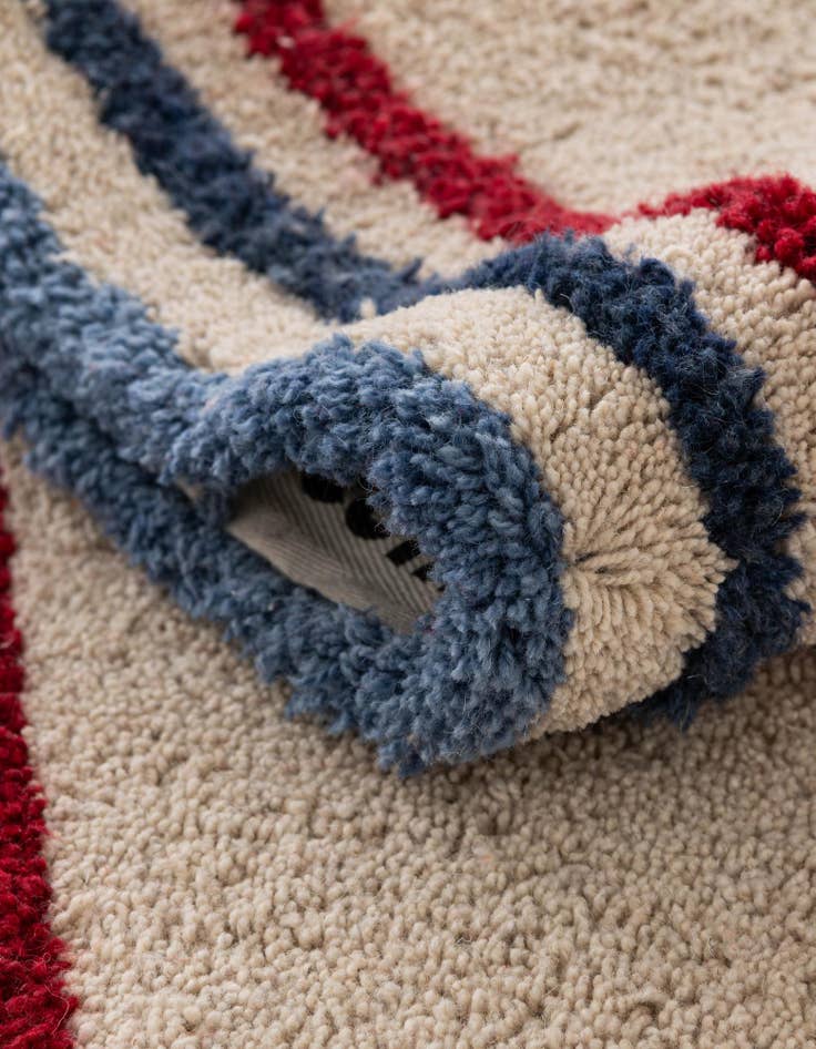 Detail image of 2' x 6' 1 Handtufted Wool Runner Rug