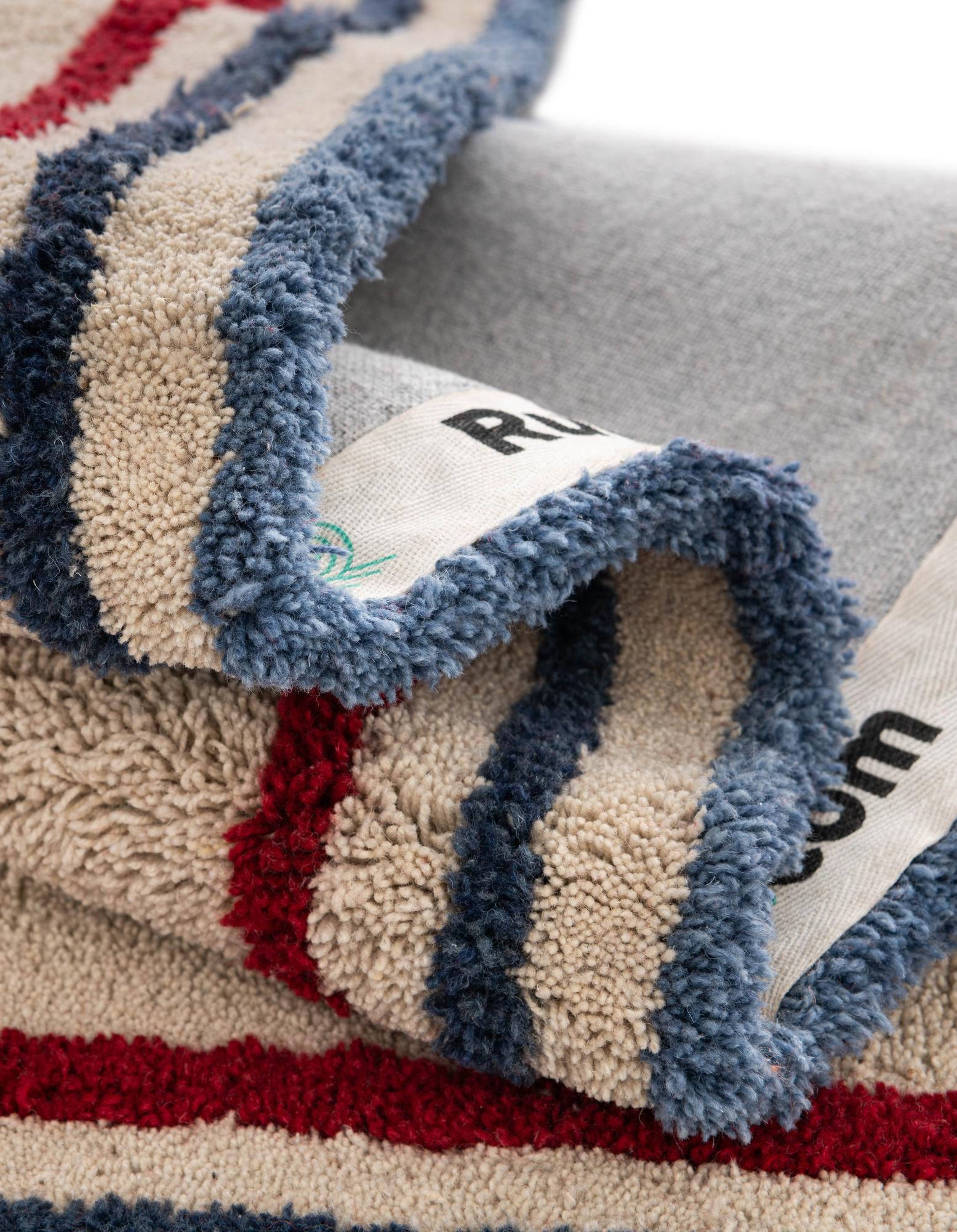 2' x 8' Handtufted Wool Runner Rug