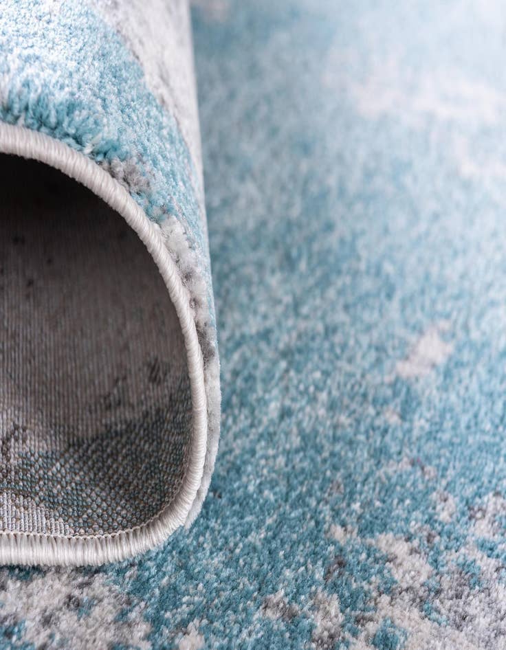 Detail image of 2' 2 x 6' Heritage Runner Rug