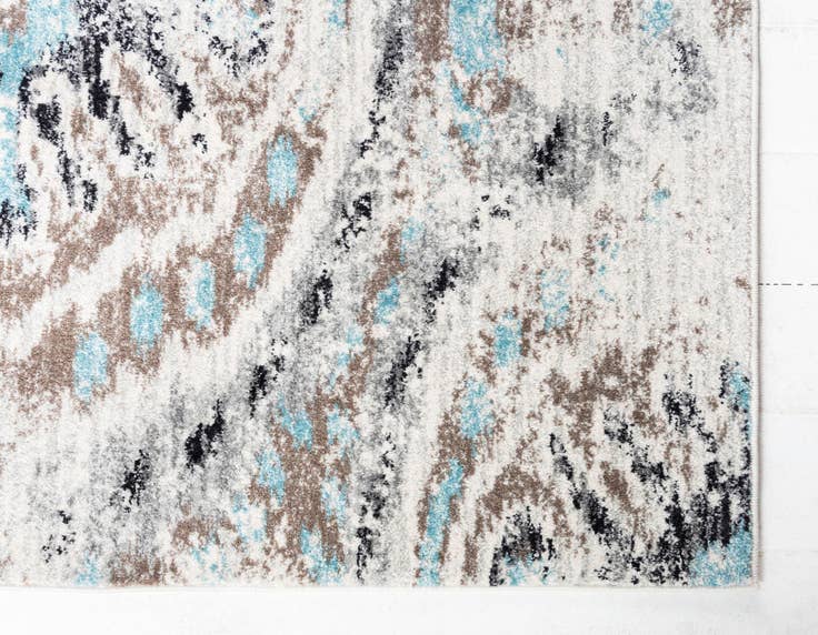 Detail image of 2' 2 x 6' Heritage Runner Rug