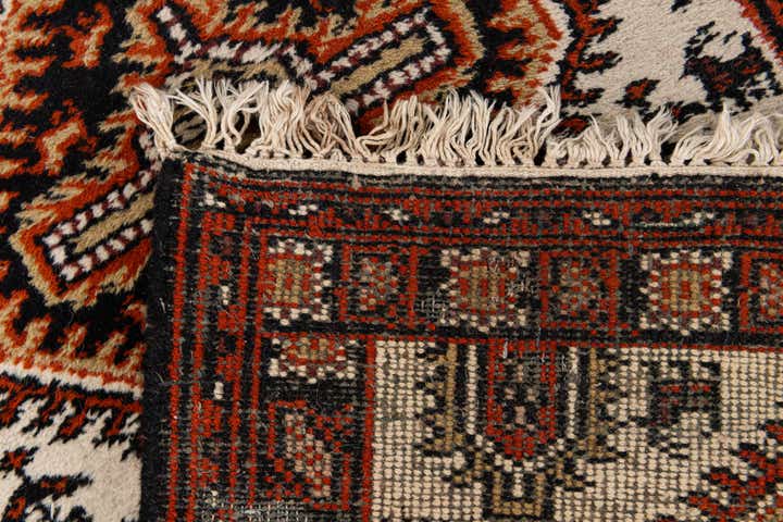 2' 4 x 4' 7 Hand Knotted Heriz Wool Runner Rug