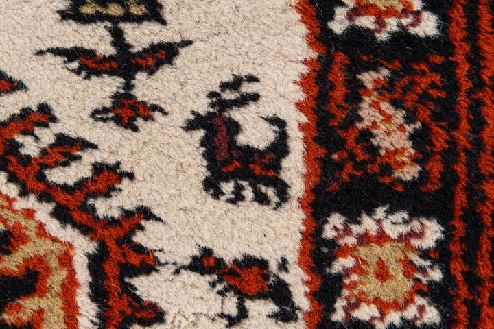 2' 4 x 4' 7 Hand Knotted Heriz Wool Runner Rug