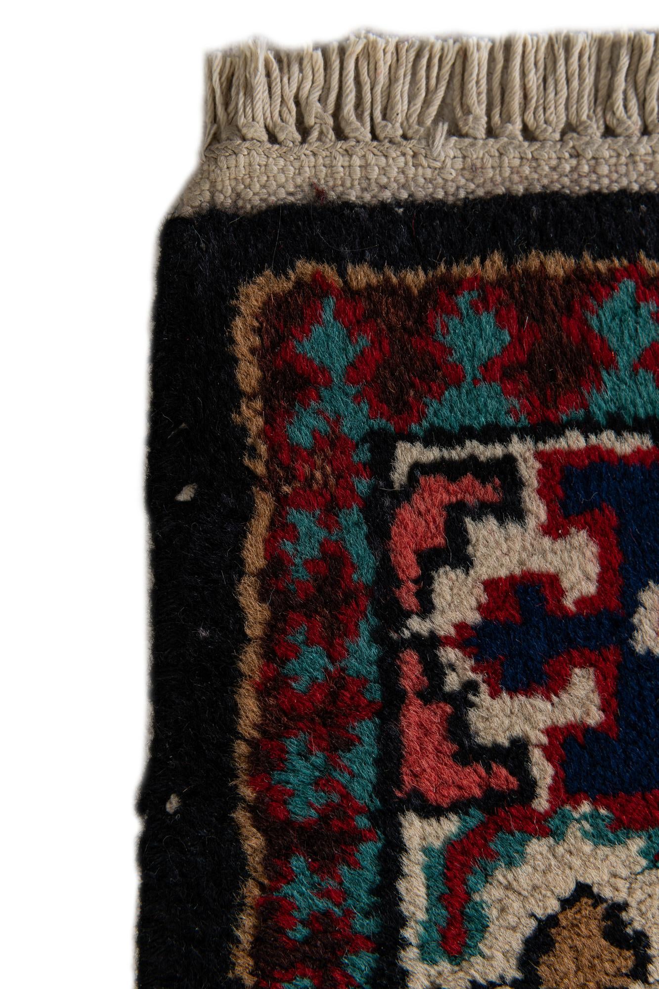 2' 9 x 9' 9 Hand Knotted Heriz Wool Runner Rug