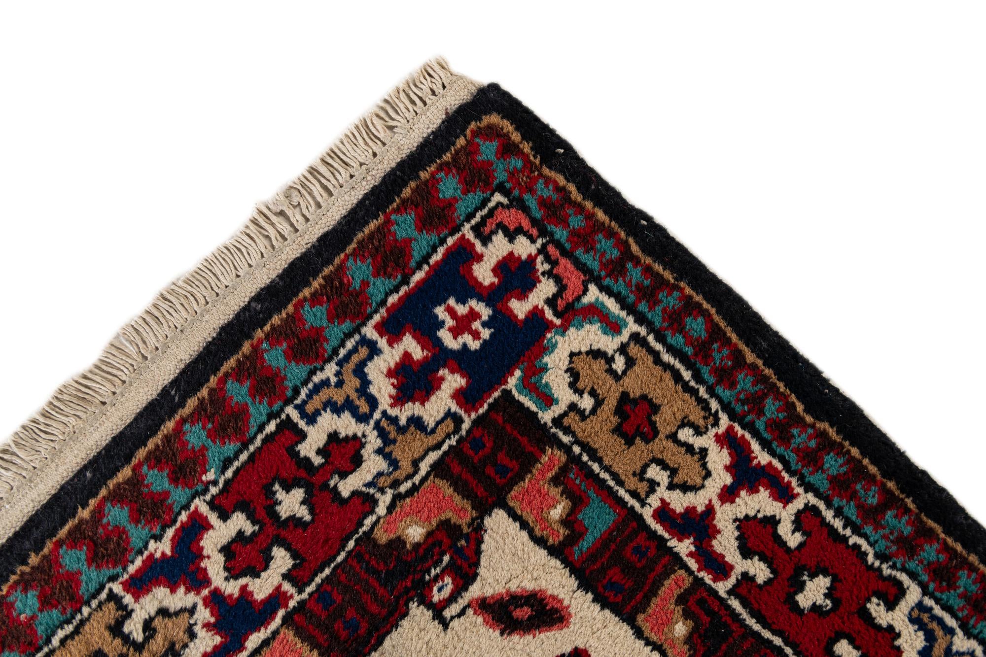 2' 9 x 9' 9 Hand Knotted Heriz Wool Runner Rug