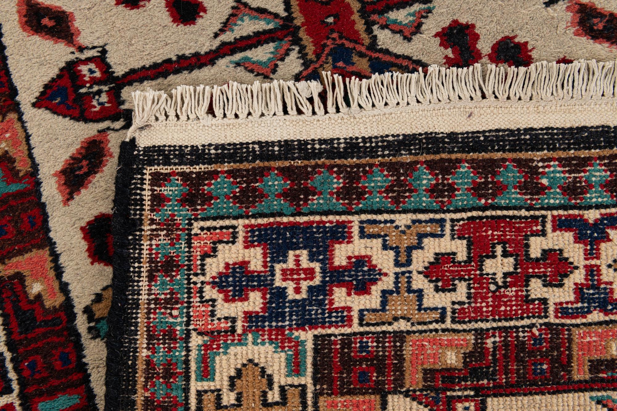 2' 9 x 9' 9 Hand Knotted Heriz Wool Runner Rug