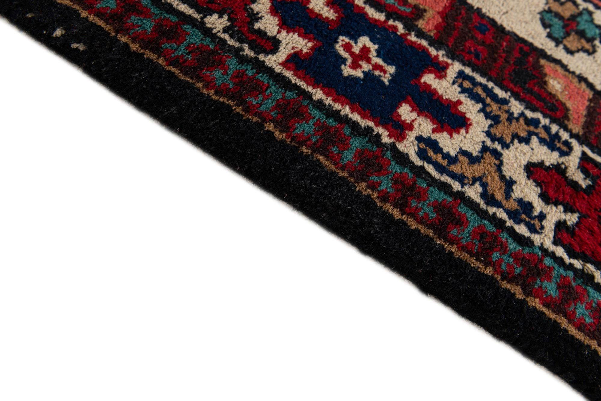 2' 9 x 9' 9 Hand Knotted Heriz Wool Runner Rug