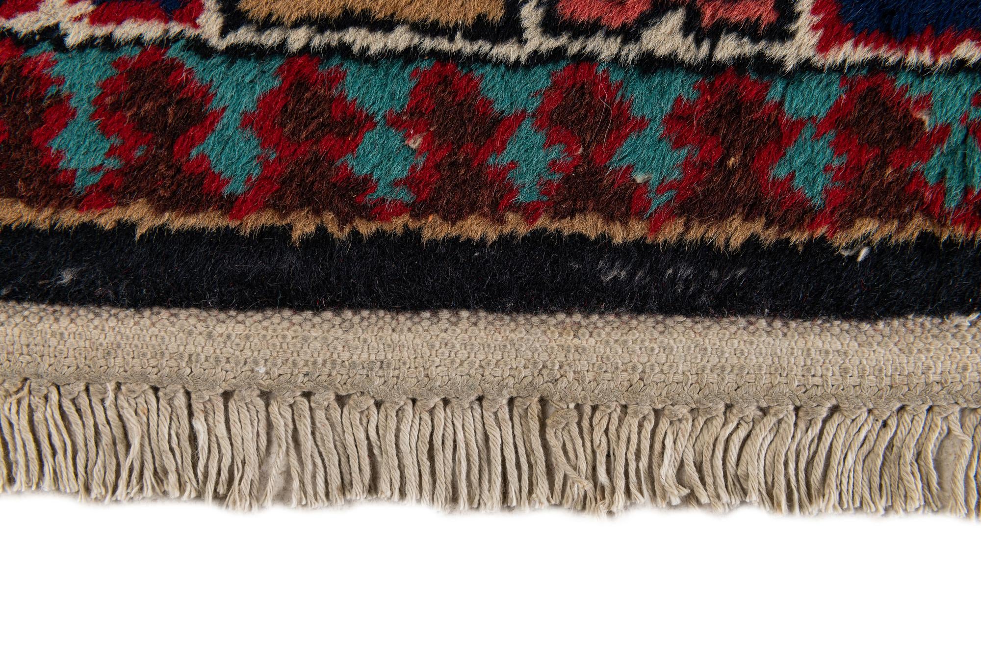 2' 9 x 9' 9 Hand Knotted Heriz Wool Runner Rug