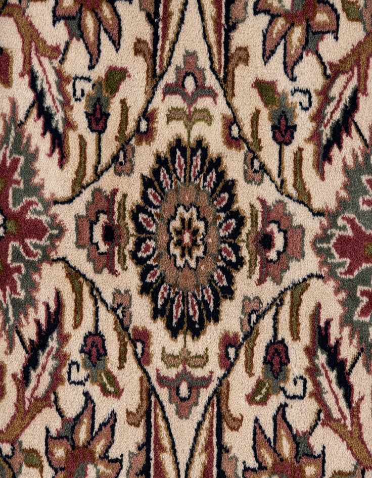 Detail image of 2' 8 x 11' 7 Hand Knotted Kashan Oriental Wool Runner Rug