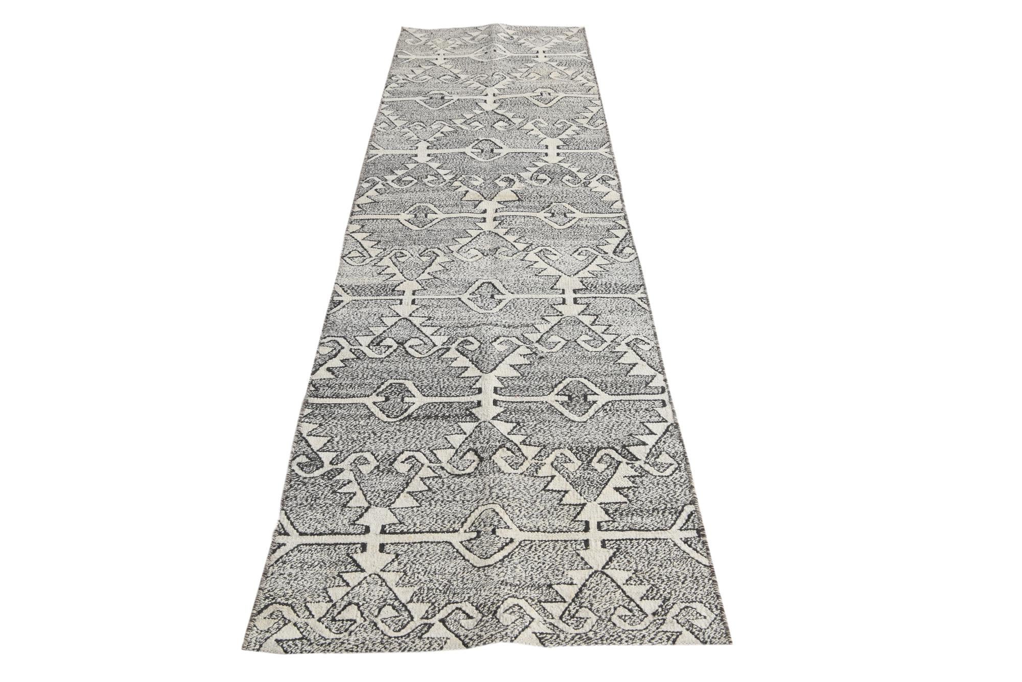 2' 6 x 9' 4 Hand Woven Kilim Modern Wool Runner Rug